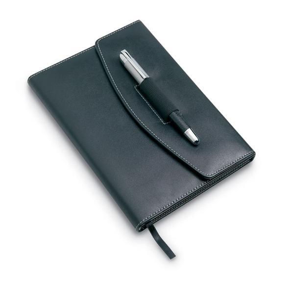 Agenda A5, Piksel, nedatata, tip mapa, cu pix metalic, negru, piele ecologica, 240 pagini Agenda A5, Piksel, nedatata, tip mapa, cu pix metalic, negru, piele ecologica, 240 pagini