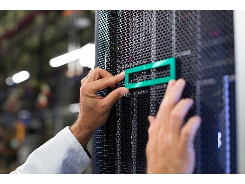 hpe HPE DL560 Gen10 8SFF Cage Backplane Kit (Bay 2) (872235-B21) hpe HPE DL560 Gen10 8SFF Cage Backplane Kit (Bay 2) (872235-B21)