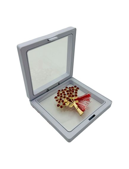 Brosa Martisor En-gros, Buchet cu Flori in cutie cu expunere 3D, 8.5×8.5×2cm Brosa Martisor En-gros, Buchet cu Flori in cutie cu expunere 3D, 8.5×8.5×2cm