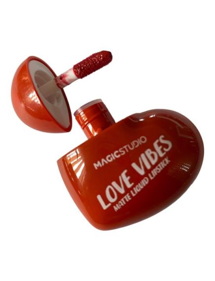 Ruj lichid Love Vibes Red Wine Magic Studio 66010R03, rosu inchis, 10 ml Engros Ruj lichid Love Vibes Red Wine Magic Studio 66010R03, rosu inchis, 10 ml Engros