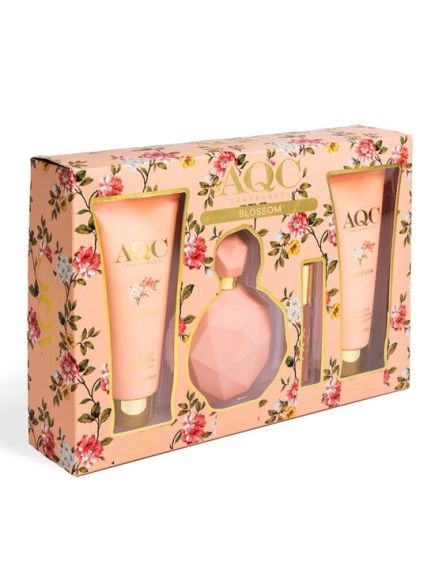 Pachet 6 seturi produse de ingrijire Blossom, pentru femei, Aquarius, 355ml + Tester apa de toaleta Blossom 44020 Gratuit Engros Pachet 6 seturi produse de ingrijire Blossom, pentru femei, Aquarius, 355ml + Tester apa de toaleta Blossom 44020 Gratuit Engros