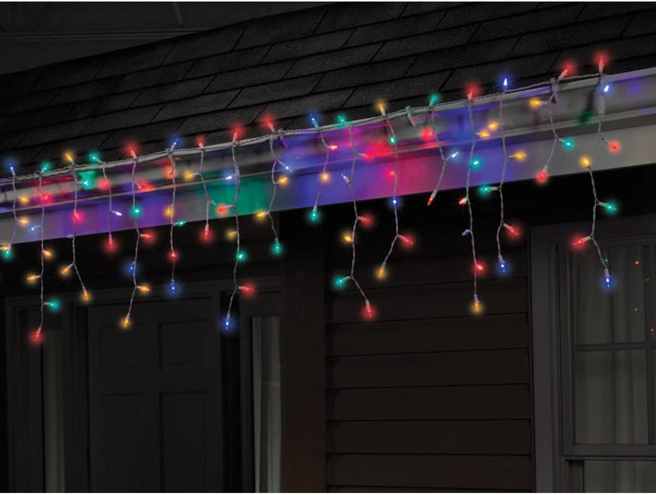 Instalatie exterior fir gros 5,5m x 0.7m, franjuri inegali, 120 led-uri, lumina flash, interconectabil, diverse culori Instalatie exterior fir gros 5,5m x 0.7m, franjuri inegali, 120 led-uri, lumina flash, interconectabil, diverse culori