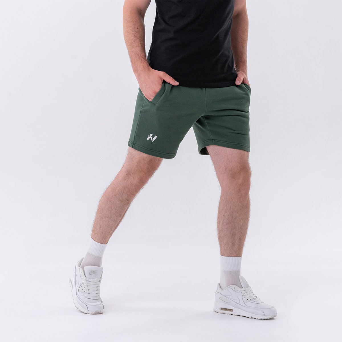 Pantaloni scurți pentru bărbați Relaxed-fit Dark Green - NEBBIA Pantaloni scurți pentru bărbați Relaxed-fit Dark Green - NEBBIA