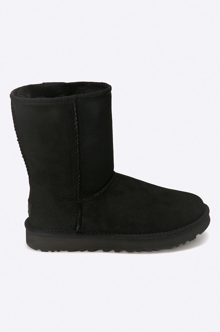 UGG cizme de zăpadă Classic Short II femei, culoarea: negru, cu toc plat, model căptușit 1016223.BLK UGG cizme de zăpadă Classic Short II femei, culoarea: negru, cu toc plat, model căptușit 1016223.BLK