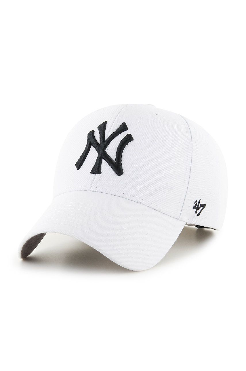 47brand șapcă MLB New York Yankees culoarea alb, cu imprimeu B-MVP17WBV-WHF 47brand șapcă MLB New York Yankees culoarea alb, cu imprimeu B-MVP17WBV-WHF