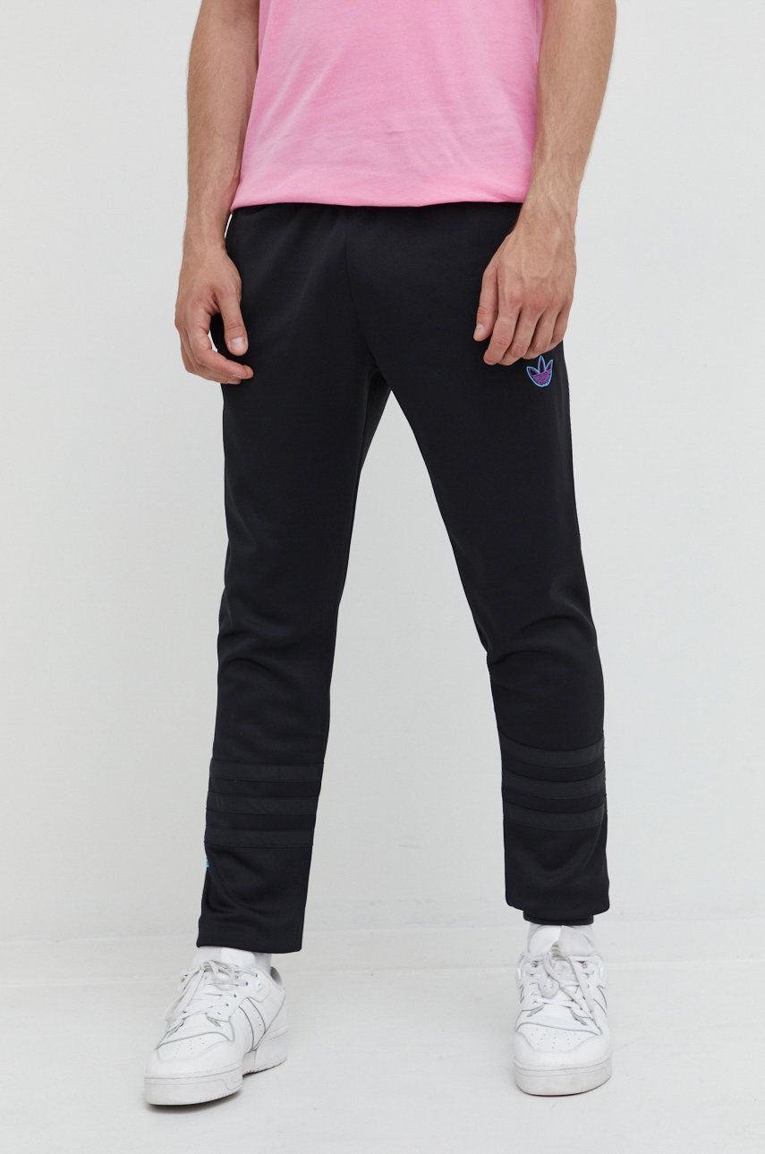 adidas Originals pantaloni de trening barbati, culoarea negru, neted adidas Originals pantaloni de trening barbati, culoarea negru, neted