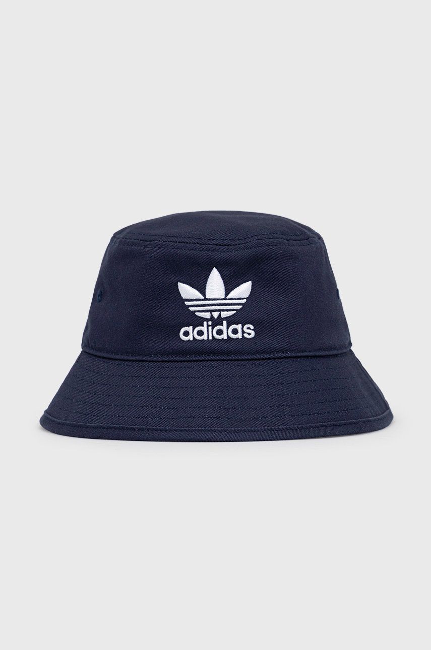 adidas Originals pălărie din bumbac culoarea albastru marin, bumbac HM1679.M-NINDIG adidas Originals pălărie din bumbac culoarea albastru marin, bumbac HM1679.M-NINDIG
