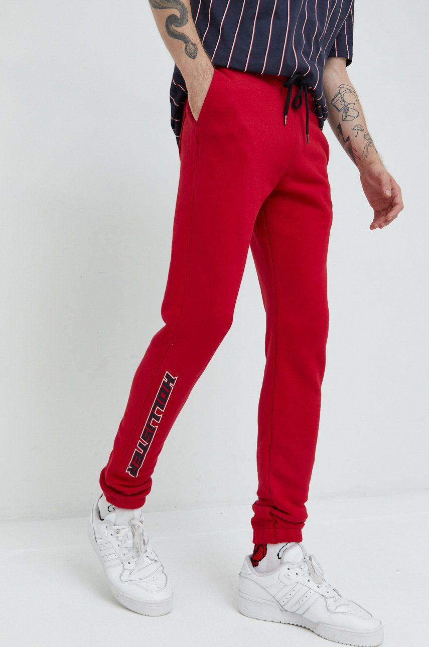 Hollister Co. pantaloni de trening barbati, culoarea rosu, cu imprimeu Hollister Co. pantaloni de trening barbati, culoarea rosu, cu imprimeu