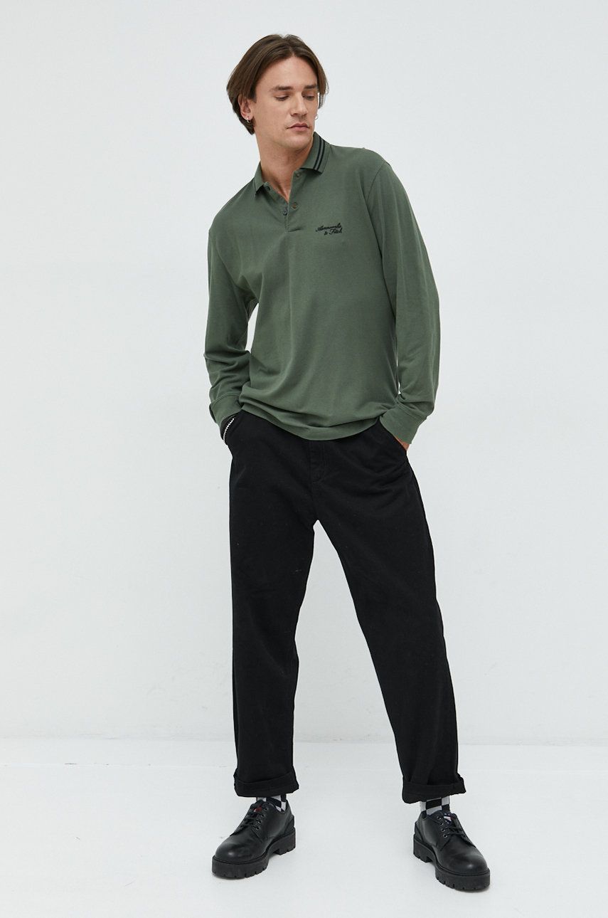 Abercrombie & Fitch longsleeve barbati, culoarea verde, neted Abercrombie & Fitch longsleeve barbati, culoarea verde, neted