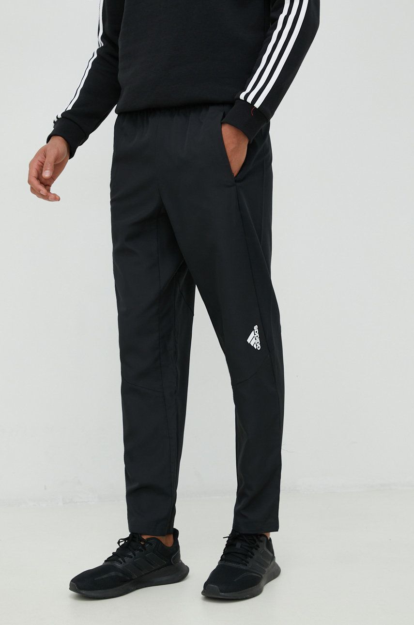 adidas Performance pantaloni de antrenament Designed For Movement barbati, culoarea negru, neted adidas Performance pantaloni de antrenament Designed For Movement barbati, culoarea negru, neted