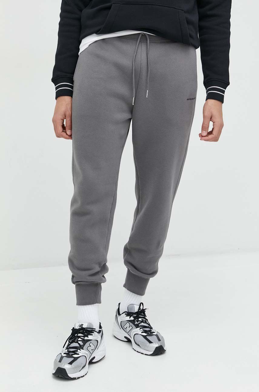 Abercrombie & Fitch pantaloni de trening barbati, culoarea gri, neted Abercrombie & Fitch pantaloni de trening barbati, culoarea gri, neted