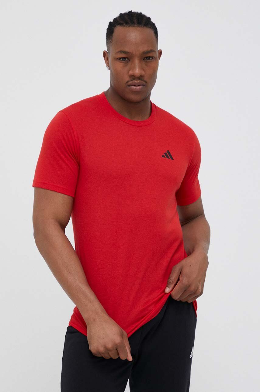 adidas Performance tricou de antrenament Train Essentials Feelready culoarea rosu, neted adidas Performance tricou de antrenament Train Essentials Feelready culoarea rosu, neted