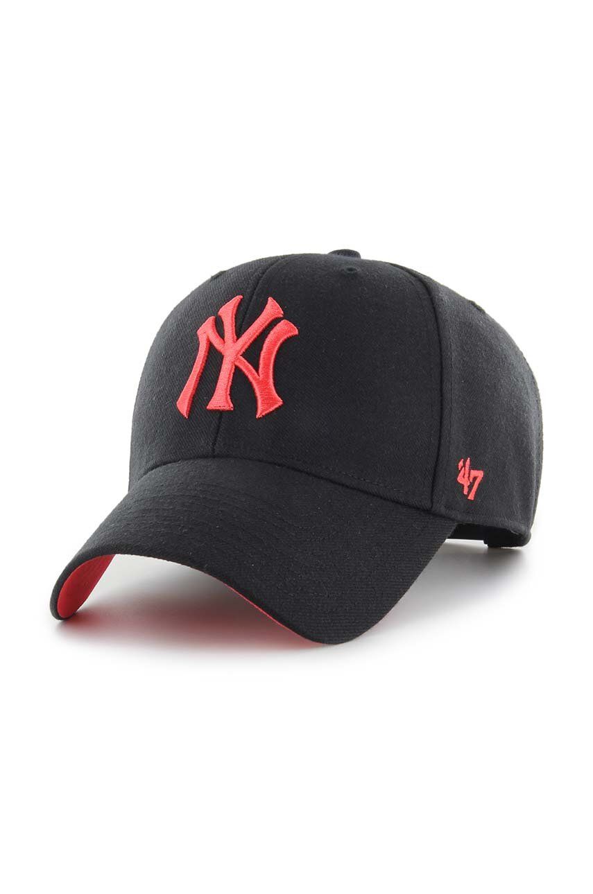47brand șapcă din amestec de lână MLB New York Yankees culoarea negru, cu imprimeu 47brand șapcă din amestec de lână MLB New York Yankees culoarea negru, cu imprimeu