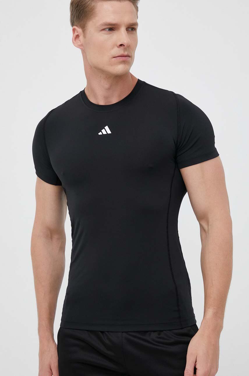 adidas Performance tricou de antrenament Techfit culoarea negru, uni HK2337 adidas Performance tricou de antrenament Techfit culoarea negru, uni HK2337