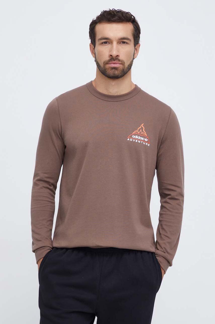 adidas Originals longsleeve din bumbac culoarea maro, cu imprimeu adidas Originals longsleeve din bumbac culoarea maro, cu imprimeu