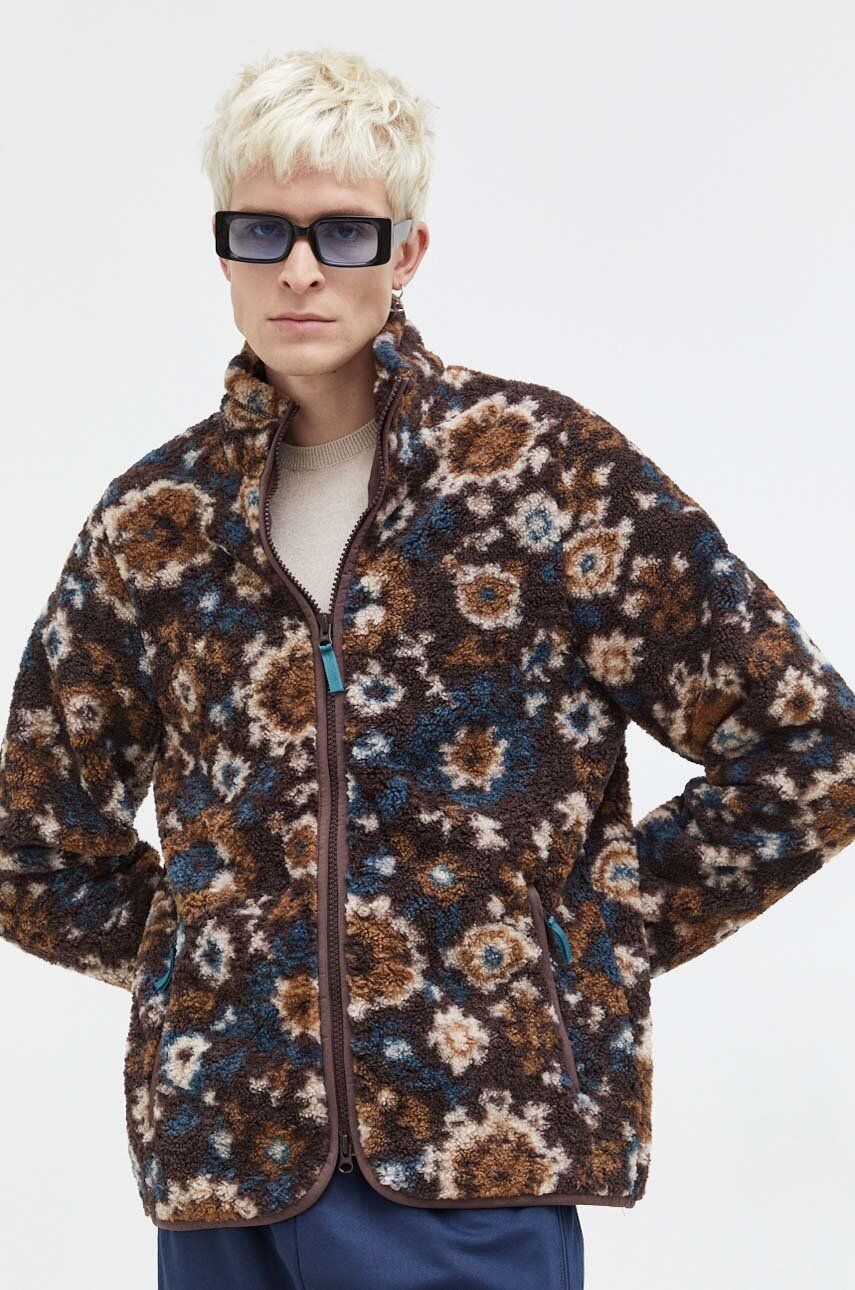 Abercrombie & Fitch hanorac fleece culoarea maro, modelator Abercrombie & Fitch hanorac fleece culoarea maro, modelator