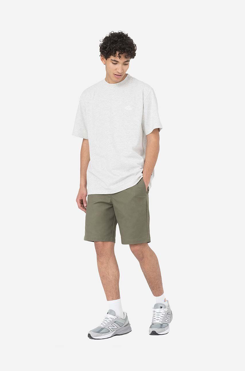 Dickies pantaloni scurți din bumbac Cobden culoarea verde DK0A4XESMGR-GREEN Dickies pantaloni scurți din bumbac Cobden culoarea verde DK0A4XESMGR-GREEN