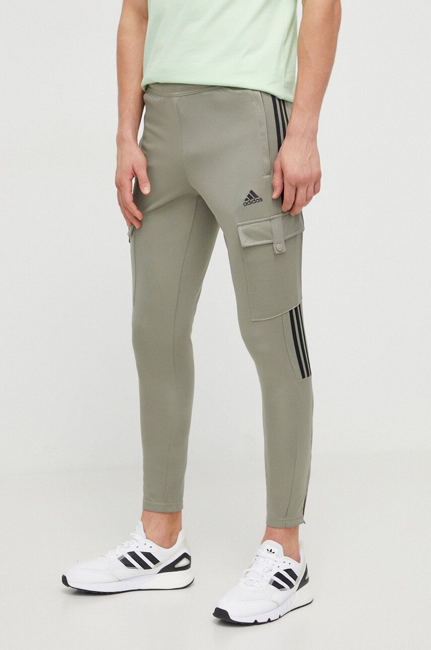adidas pantaloni de trening TIRO culoarea verde, cu imprimeu IS1543 adidas pantaloni de trening TIRO culoarea verde, cu imprimeu IS1543