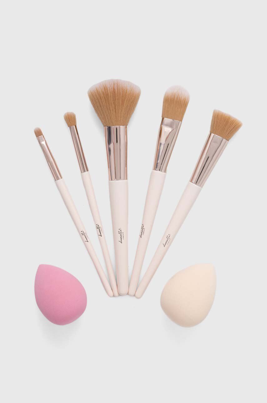 Danielle Beauty set de accesorii de machiaj Spring Floral 7-pack Danielle Beauty set de accesorii de machiaj Spring Floral 7-pack