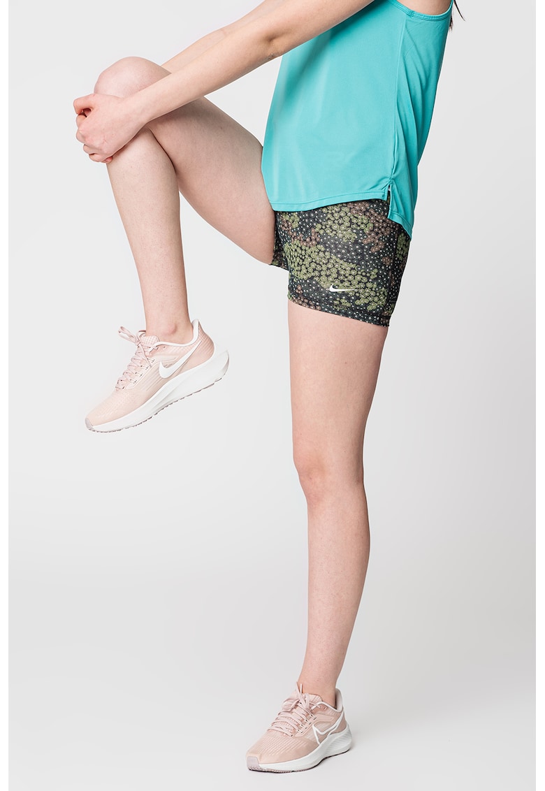 Colanti scurti cu tehnologie Dri-Fit si model camuflaj pentru fitness Colanti scurti cu tehnologie Dri-Fit si model camuflaj pentru fitness