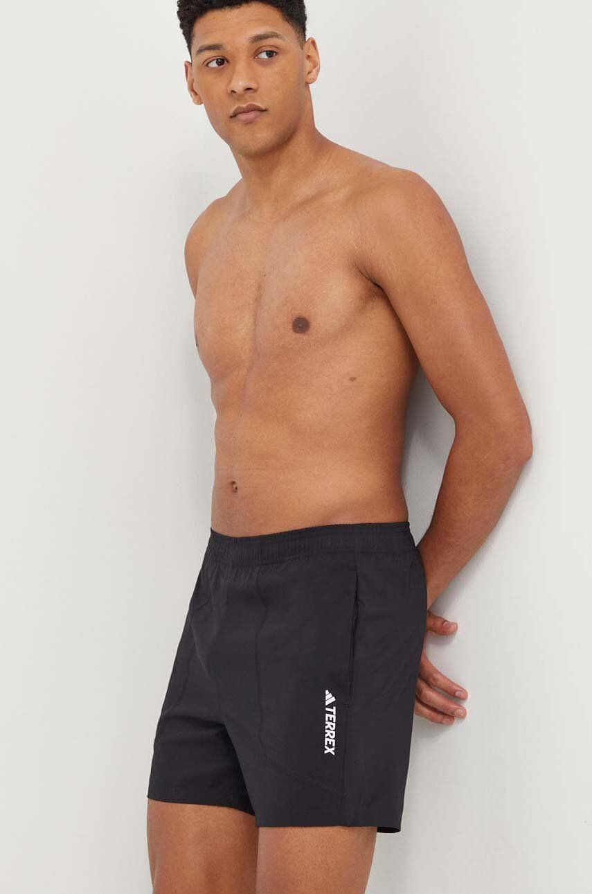 adidas TERREX pantaloni scurți sport TERREX Multi bărbați, culoarea negru HM4013 adidas TERREX pantaloni scurți sport TERREX Multi bărbați, culoarea negru HM4013