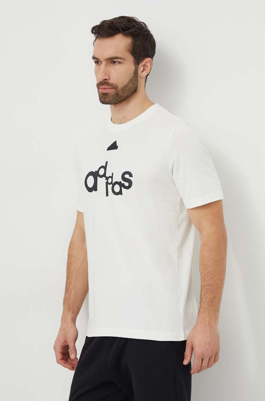 adidas tricou din bumbac bărbați, culoarea bej, cu imprimeu IS2010 adidas tricou din bumbac bărbați, culoarea bej, cu imprimeu IS2010