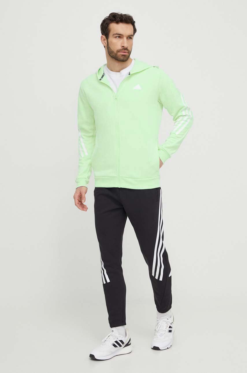 adidas bluză bărbați, culoarea verde, cu glugă, cu imprimeu IN3325 adidas bluză bărbați, culoarea verde, cu glugă, cu imprimeu IN3325