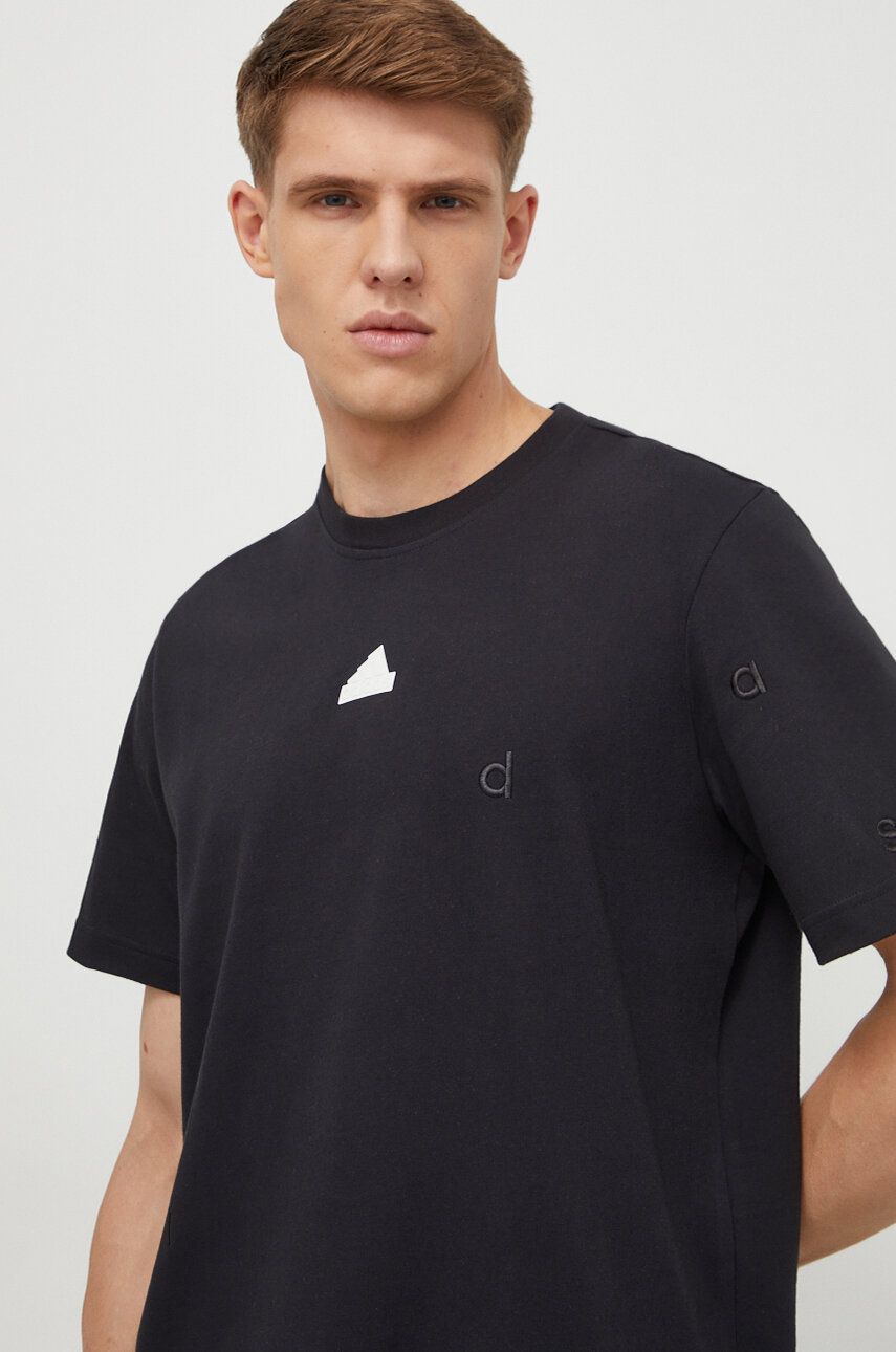 adidas tricou din bumbac bărbați, culoarea negru, cu imprimeu IP4077 adidas tricou din bumbac bărbați, culoarea negru, cu imprimeu IP4077