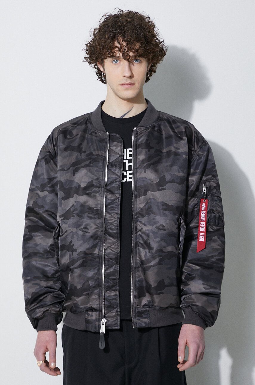 Alpha Industries geaca bomber MA-1 CS Camo barbati, culoarea negru, de tranzitie Alpha Industries geaca bomber MA-1 CS Camo barbati, culoarea negru, de tranzitie
