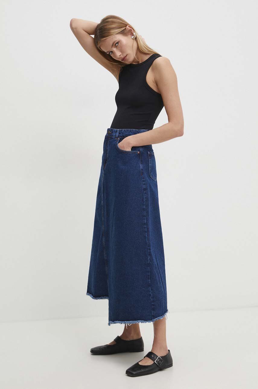 Answear Lab fusta jeans culoarea albastru marin, midi, evazati Answear Lab fusta jeans culoarea albastru marin, midi, evazati