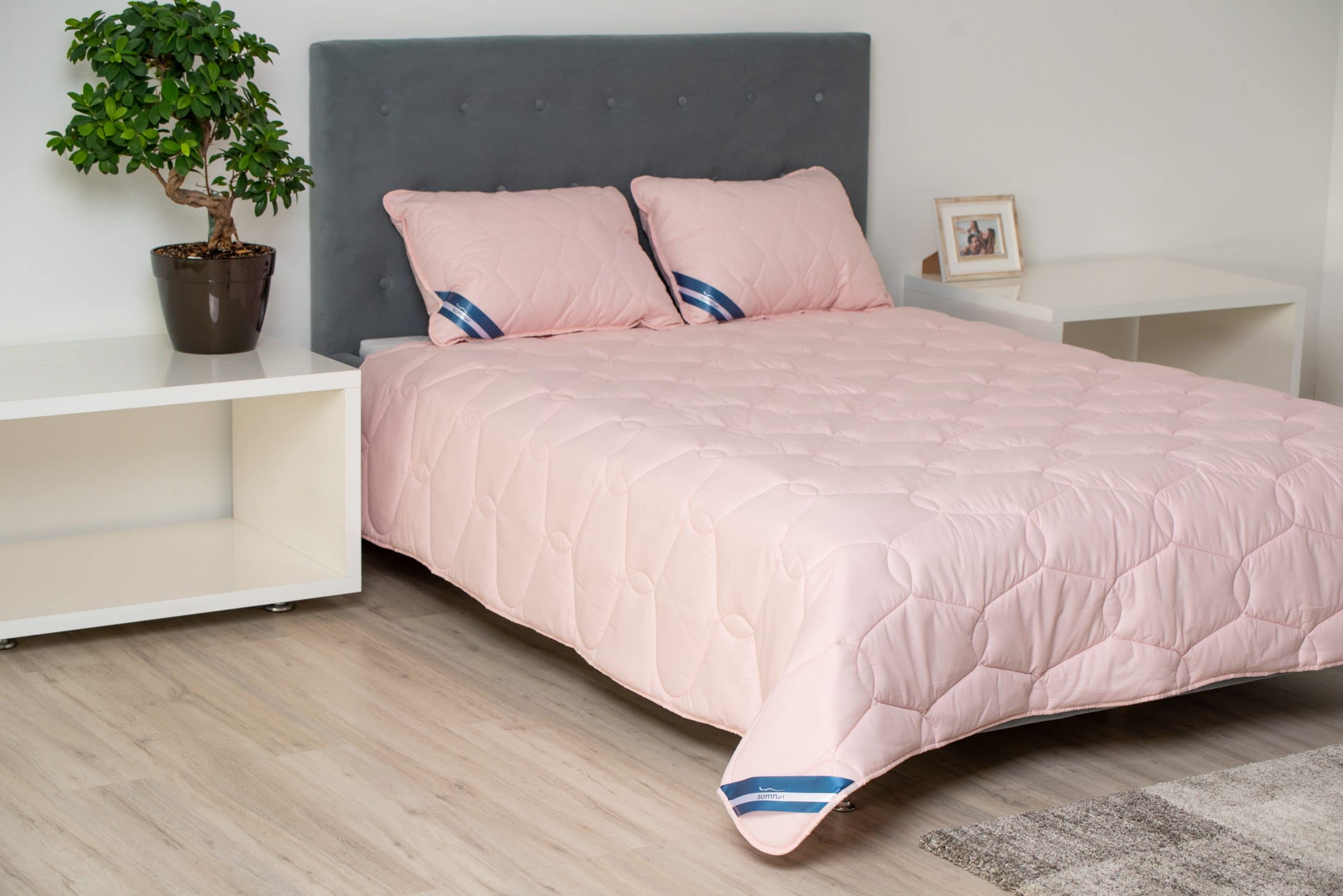 Pilota bumbac Somnart Bella 150x200cm, umplutura 200 gr/mp, de vara, roz Pilota bumbac Somnart Bella 150x200cm, umplutura 200 gr/mp, de vara, roz