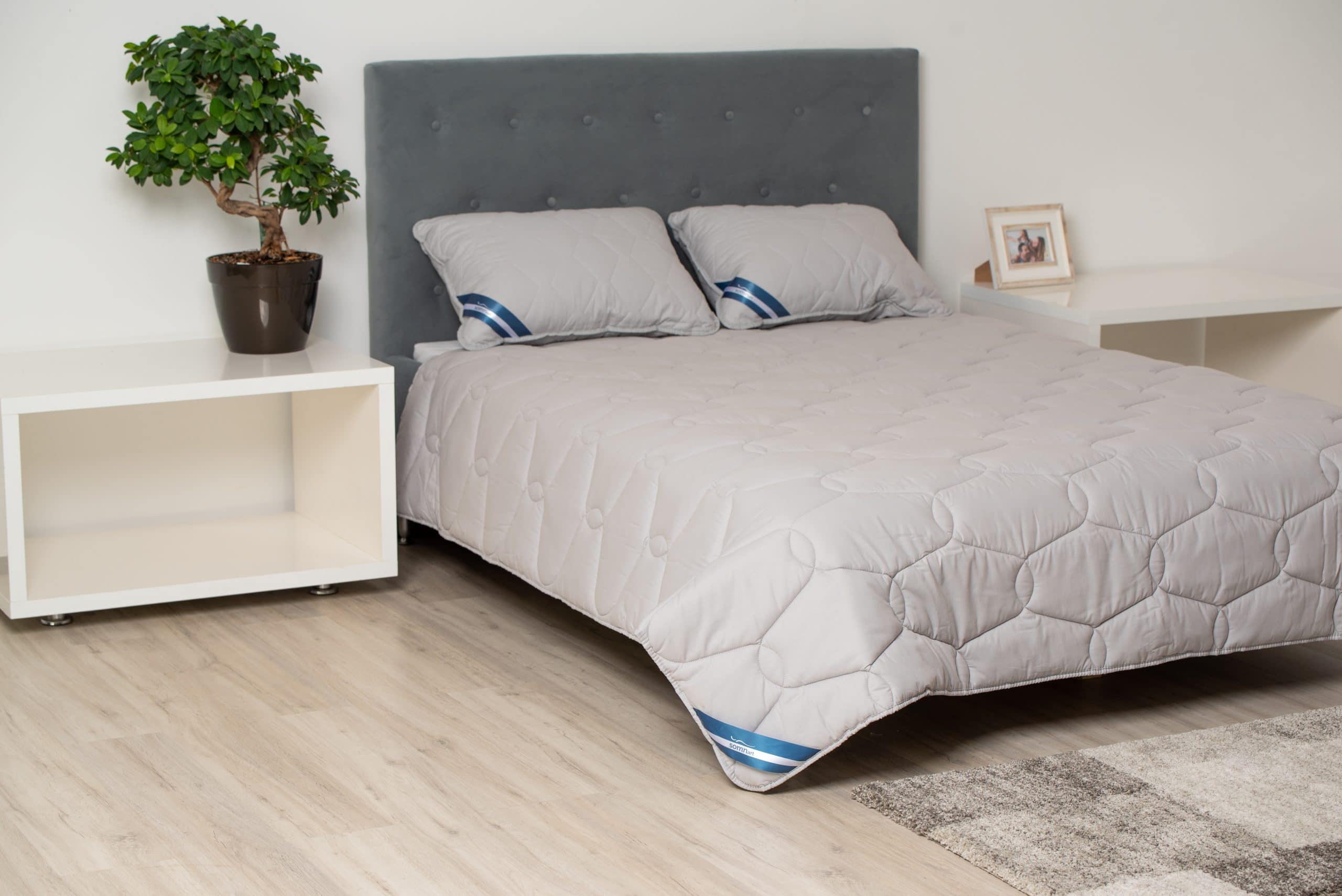 Set Pilota bumbac Somnart Bella 150x200cm 200g model biscuite + 1 perna bumbac Somnart Bella, 50x70cm, Gri Set Pilota bumbac Somnart Bella 150x200cm 200g model biscuite + 1 perna bumbac Somnart Bella, 50x70cm, Gri