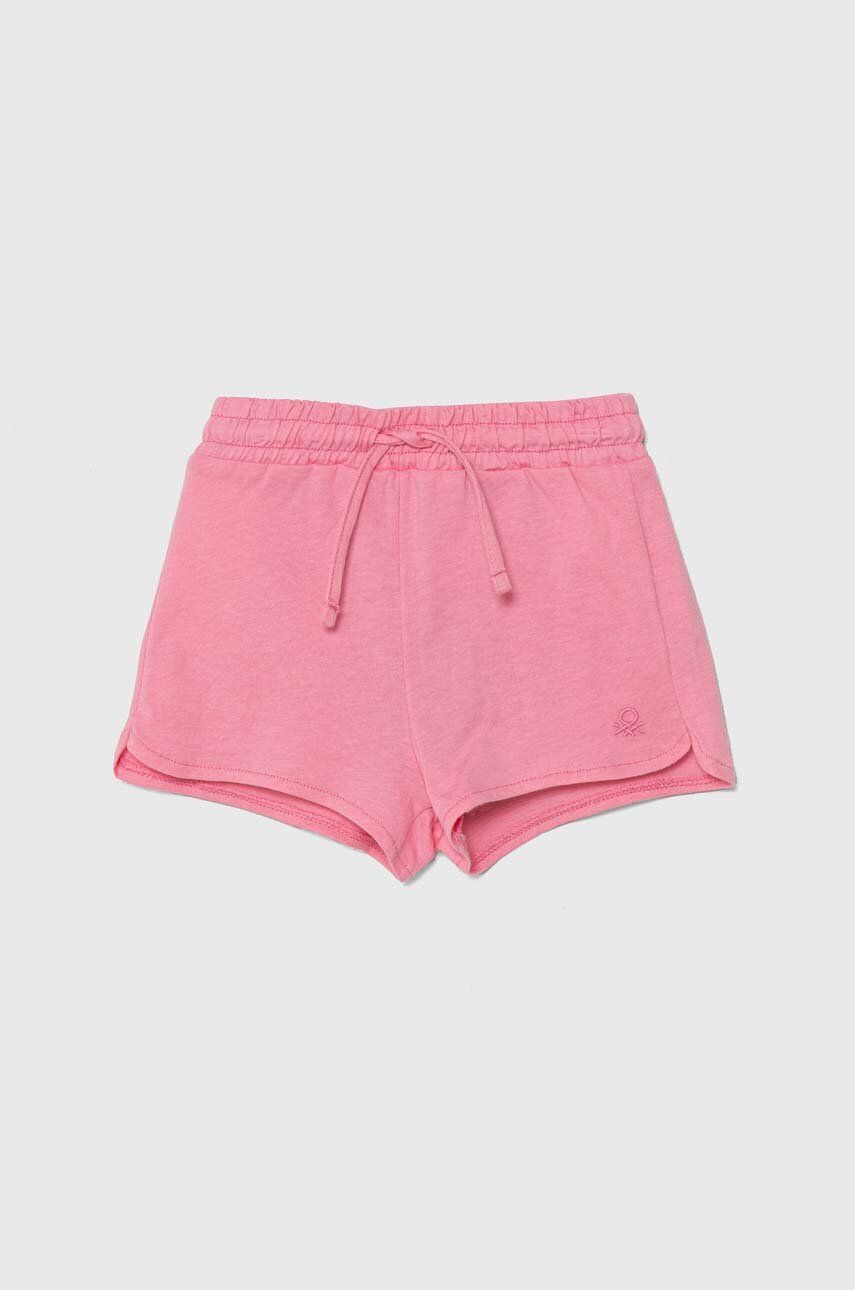 United Colors of Benetton pantaloni scurți din bumbac pentru copii culoarea roz, neted, talie reglabila United Colors of Benetton pantaloni scurți din bumbac pentru copii culoarea roz, neted, talie reglabila