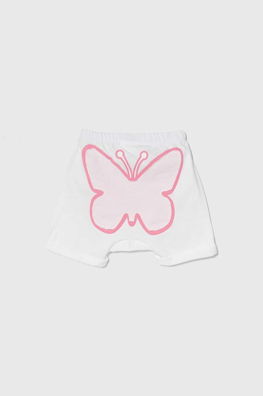 United Colors of Benetton pantaloni scurți din bumbac pentru bebeluși culoarea alb, cu imprimeu, talie reglabila United Colors of Benetton pantaloni scurți din bumbac pentru bebeluși culoarea alb, cu imprimeu, talie reglabila