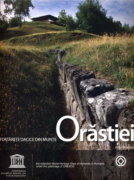 Fortarete dacice din Muntii Orastiei / Dacian Fortresses of the Orastie Mountains | Simona Sora Fortarete dacice din Muntii Orastiei / Dacian Fortresses of the Orastie Mountains | Simona Sora