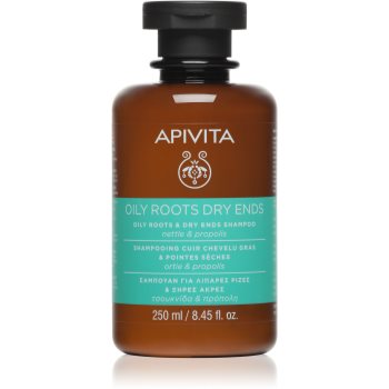 Apivita Holistic Hair Care Nettle & Propolis Sampon pentru scalp gras si fire de par cu terminatii uscate Apivita Holistic Hair Care Nettle & Propolis Sampon pentru scalp gras si fire de par cu terminatii uscate
