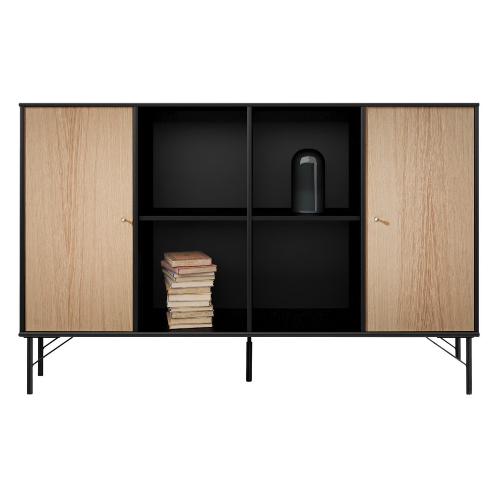 Comodă neagră cu aspect de stejar Hammel Mistral Kubus, 136 x 89 cm Comodă neagră cu aspect de stejar Hammel Mistral Kubus, 136 x 89 cm