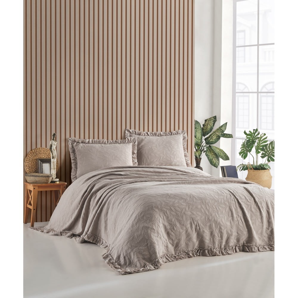 Set de cuvertură și fețe de pernă pentru pat dublu bej 220x240 cm Ilda - Mijolnir Set de cuvertură și fețe de pernă pentru pat dublu bej 220x240 cm Ilda - Mijolnir