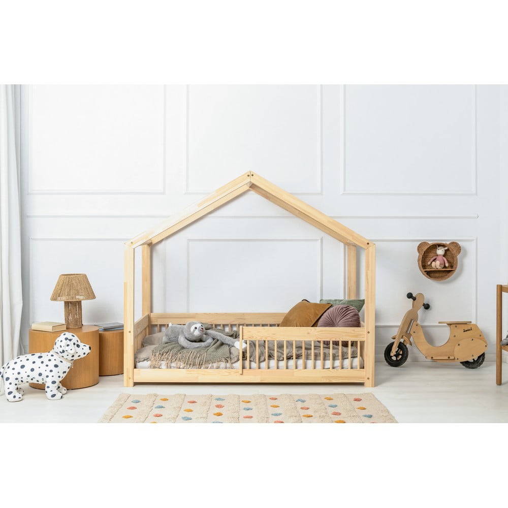 Pat pentru copii în culoare naturală de tip casă din lemn de pin 90x160 cm Mila RMW – Adeko Pat pentru copii în culoare naturală de tip casă din lemn de pin 90x160 cm Mila RMW – Adeko