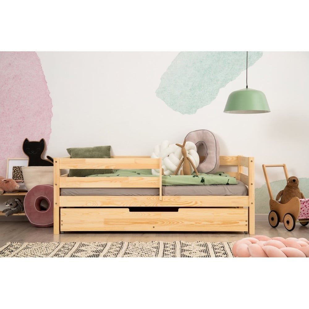 Pat pentru copii în culoare naturală din lemn de pin cu spațiu de depozitare 80x180 cm Mila CPD – Adeko Pat pentru copii în culoare naturală din lemn de pin cu spațiu de depozitare 80x180 cm Mila CPD – Adeko