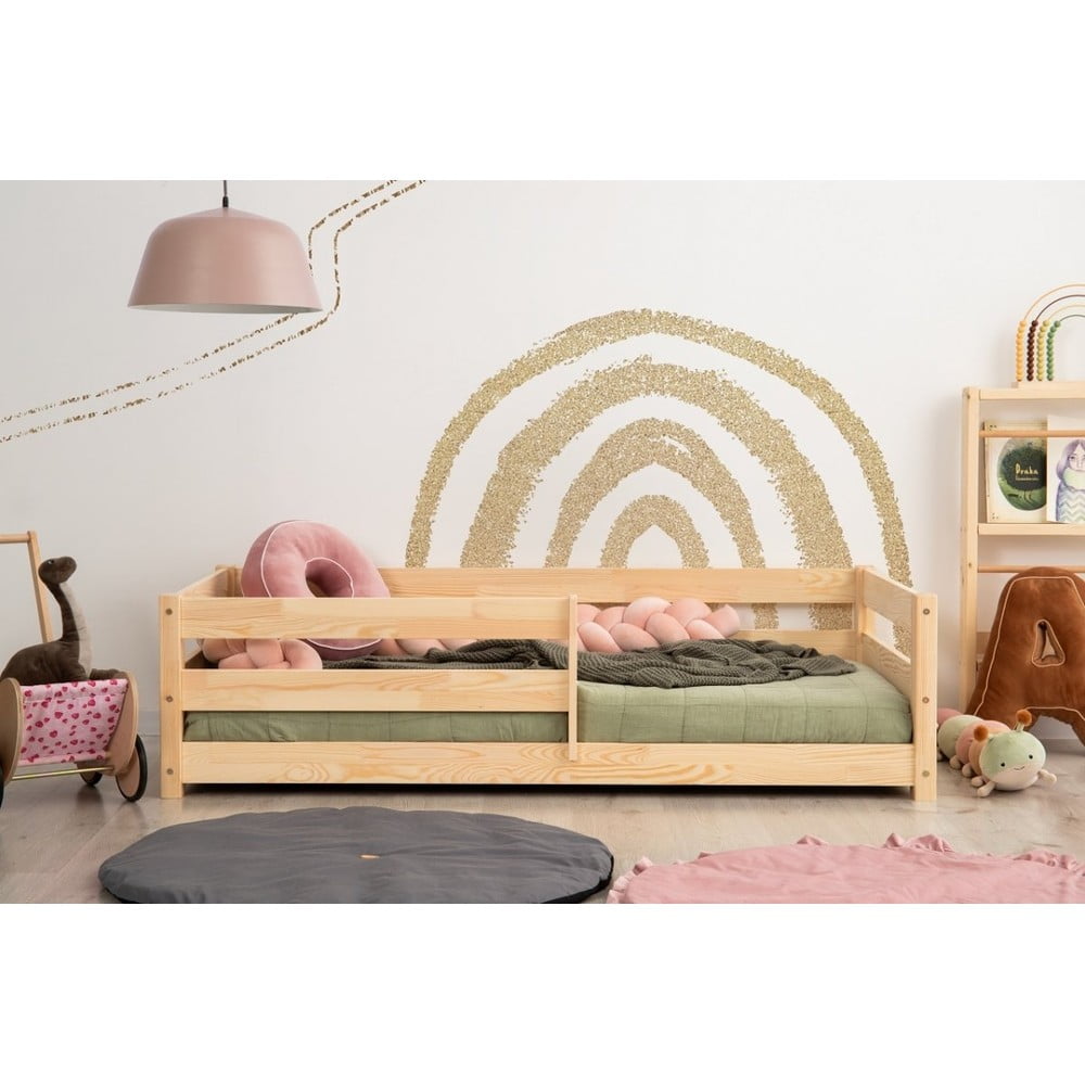 Pat pentru copii în culoare naturală din lemn de pin 90x140 cm Mila CPD – Adeko Pat pentru copii în culoare naturală din lemn de pin 90x140 cm Mila CPD – Adeko