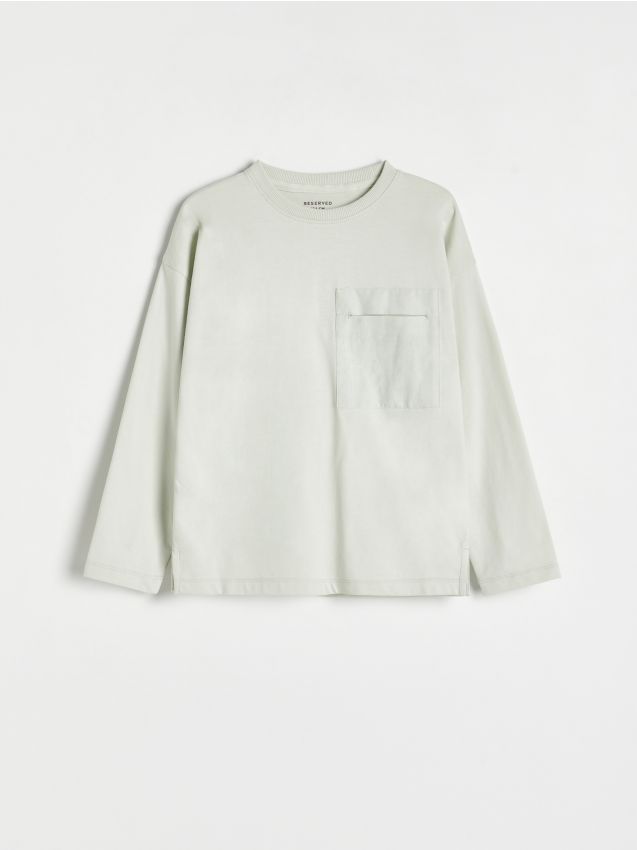 Tricou oversized, cu buzunar si maneca lunga - gri deschis Tricou oversized, cu buzunar si maneca lunga - gri deschis