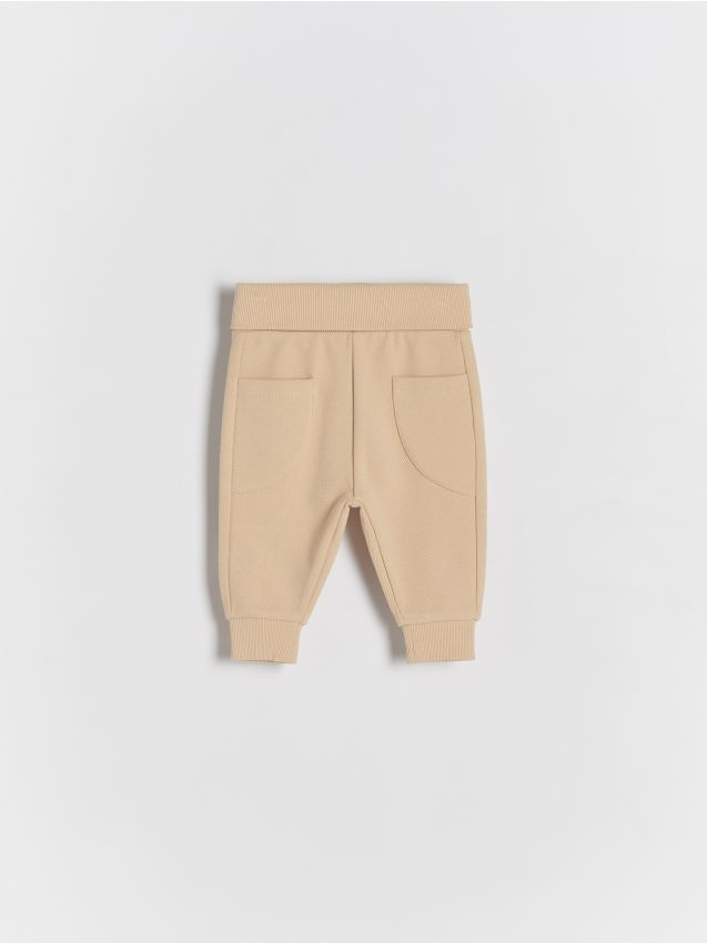 Pantaloni din jerseu, cu buzunare - bej Pantaloni din jerseu, cu buzunare - bej