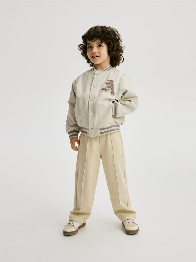 Pantaloni de trening cu cusaturi decorative - nude Pantaloni de trening cu cusaturi decorative - nude