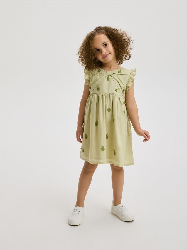 Rochie lejera cu broderie - verde-deschis Rochie lejera cu broderie - verde-deschis