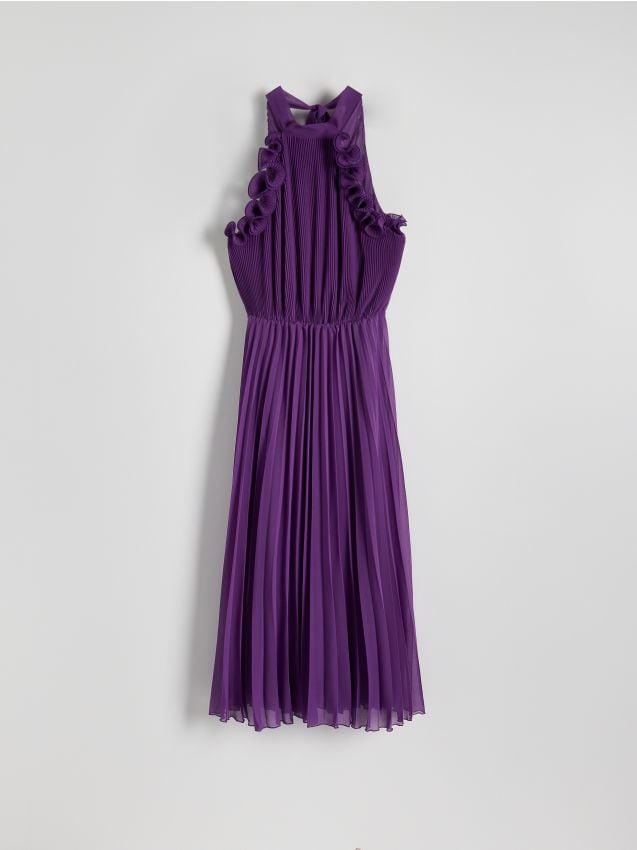 Rochie maxi, plisata, cu guler inalt - violet Rochie maxi, plisata, cu guler inalt - violet