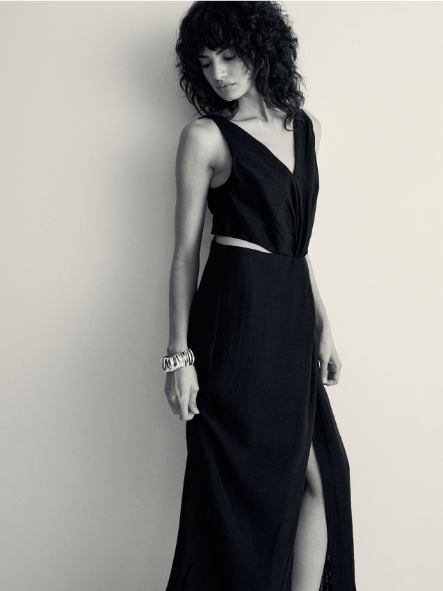 Rochie din material cu adaos de Lyocell, cu decupaje - negru Rochie din material cu adaos de Lyocell, cu decupaje - negru
