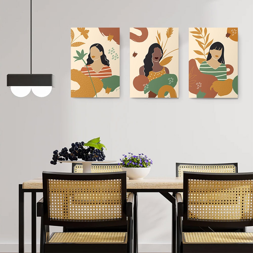 Set 3 tablouri femei plante multicanvas - Dimensiune multicanvas: 3 tablouri 50x70 cm Set 3 tablouri femei plante multicanvas - Dimensiune multicanvas: 3 tablouri 50x70 cm