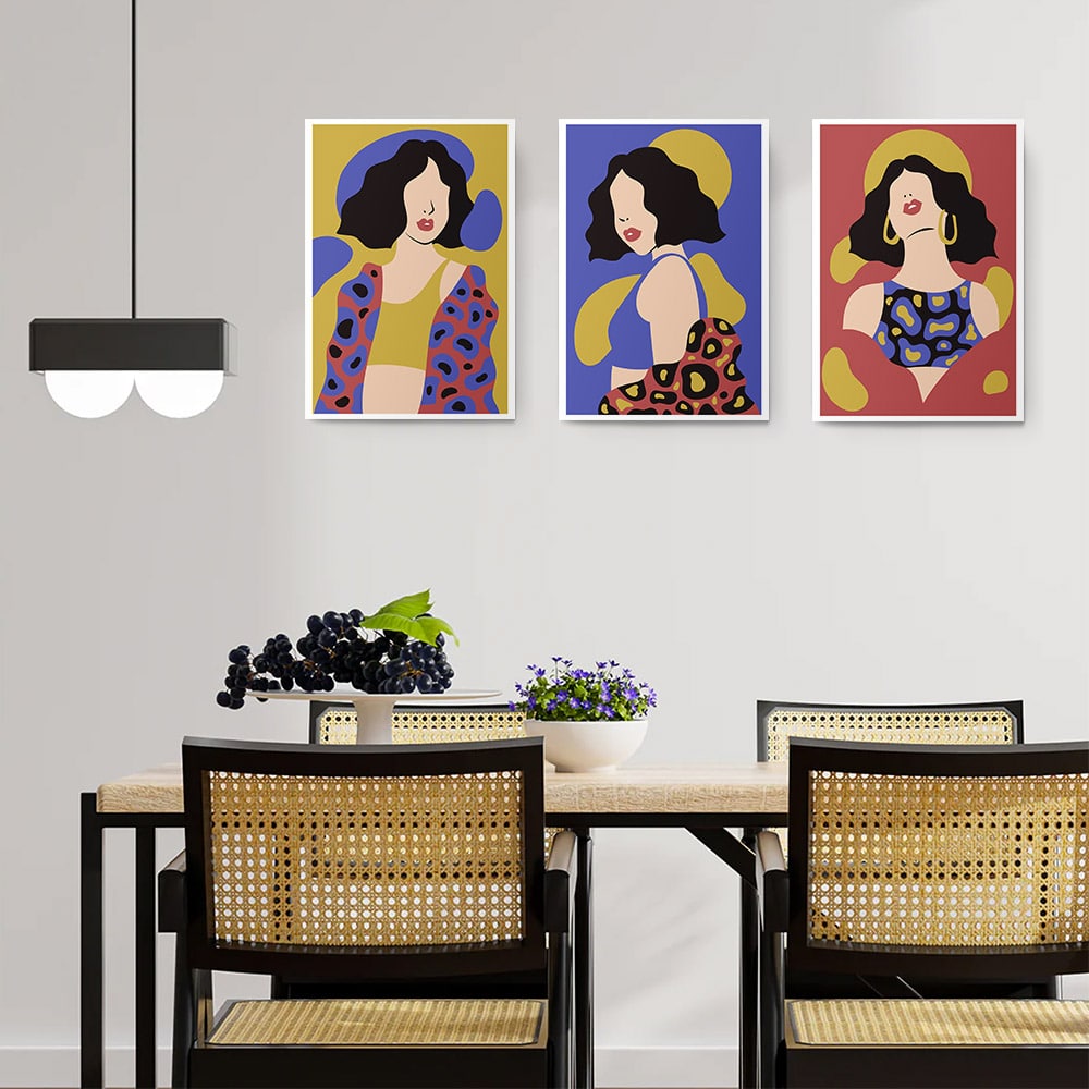 Set 3 tablouri minimalist femei - Dimensiune multicanvas: 3 tablouri 50x70 cm Set 3 tablouri minimalist femei - Dimensiune multicanvas: 3 tablouri 50x70 cm