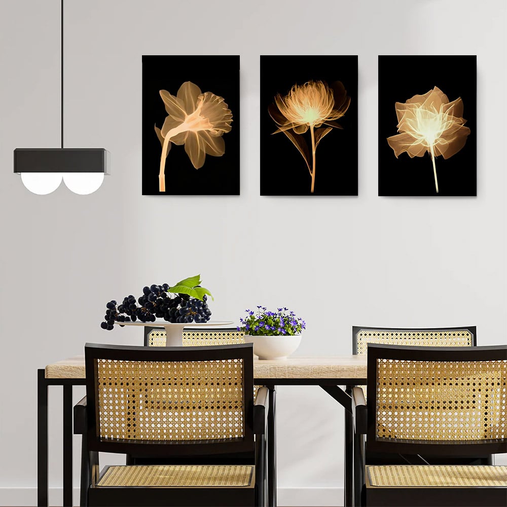 Set 3 tablouri flori diverse multicanvas - Dimensiune multicanvas: 3 tablouri 80x120 cm Set 3 tablouri flori diverse multicanvas - Dimensiune multicanvas: 3 tablouri 80x120 cm